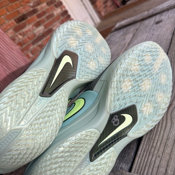 Nike Men\'s Swim Shoes - Light Green and Black